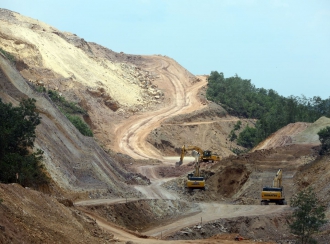 Đẩy nhanh cấp phép khai thác khoáng sản làm vật liệu xây dựng cao tốc Bắc - Nam phía Đông